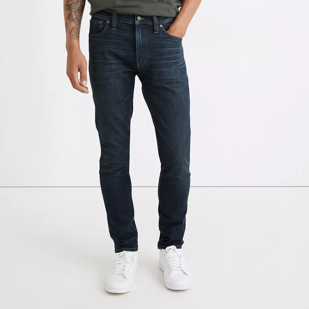 Skinny Jeans in Stratfield Wash